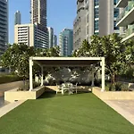 Waves - Canal-View Elegance 1Br Apt In Reva Residences