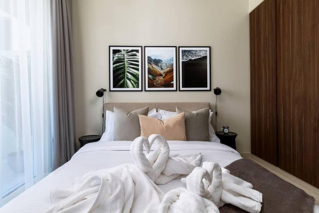 Apartment Waves - Canal-view Elegance 1br In Reva Residences *